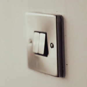 Выключатели