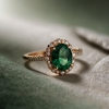 Кольцо с изумрудом